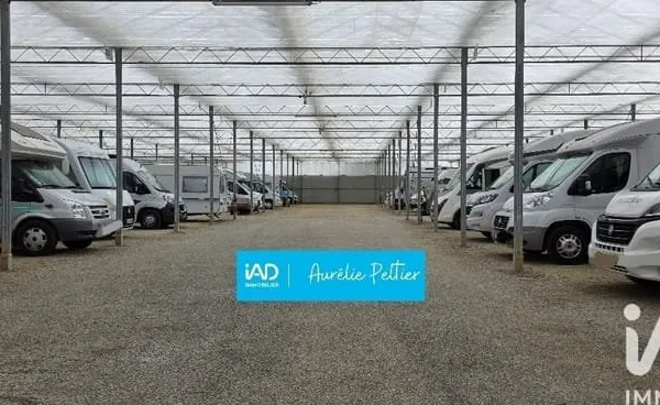 Parking/Garage/Box 8500 m²
