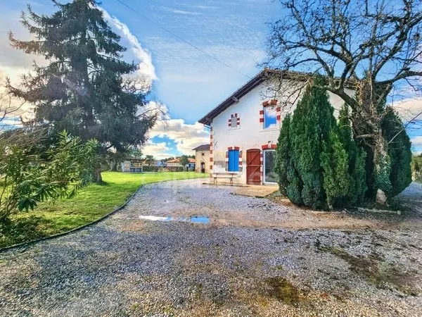 DPT LANDES (40) - AURICE - Maison à vendre 5 pièces 205 m² - Terrain de 1788 m²