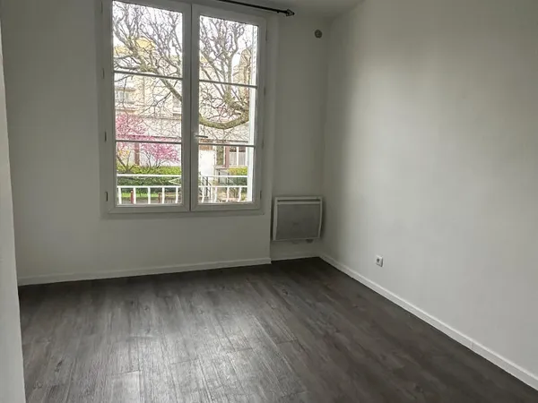 Studio 1 pièce 14 m²