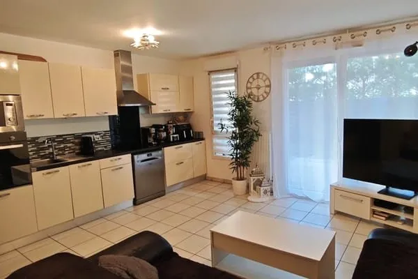 Appartement T3 de 68 m2 avec jardin de 70m2, 2 Chambres et 1