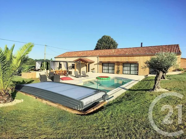 Maison 6 pièces 230 m²