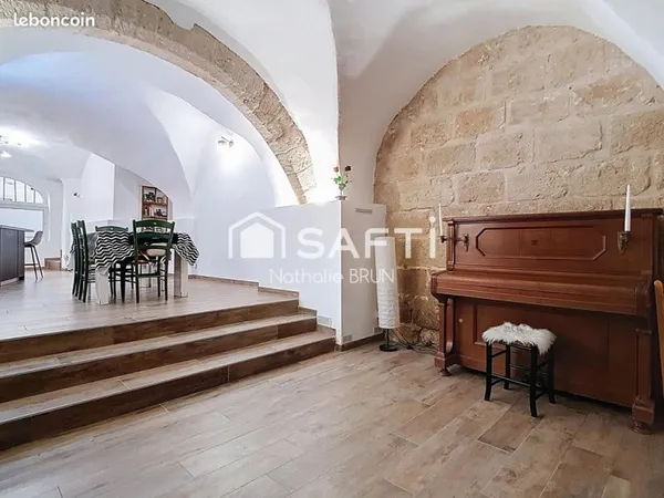Maison 6 pièces 180 m²