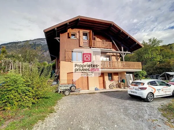 Maison Ugine 8 pièces 195 m2