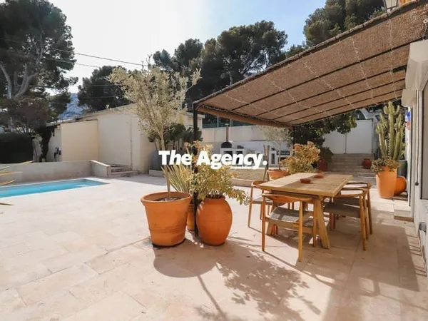 Villa 4 pièces 174 m²