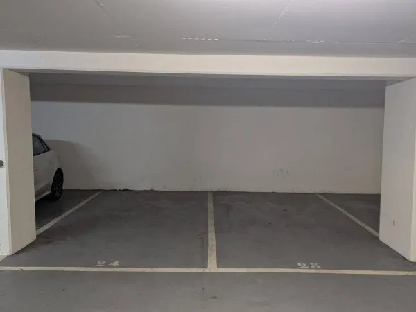 Parking 13 m²