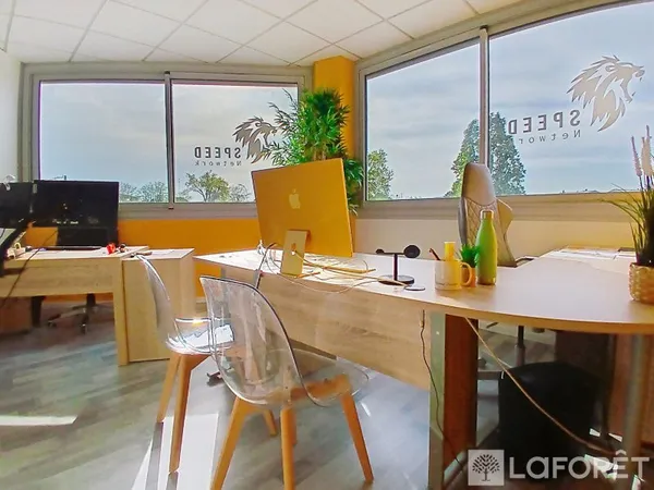 Local commercial 2 pièces 34 m²