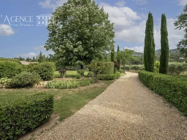 Propriété d'exception, 280 m² à Pelissanne