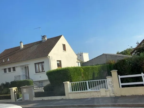 Pavillon construit sur sous sol complet