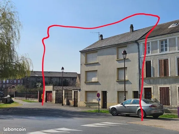 Immeuble à vendre entre Charleville et Sedan