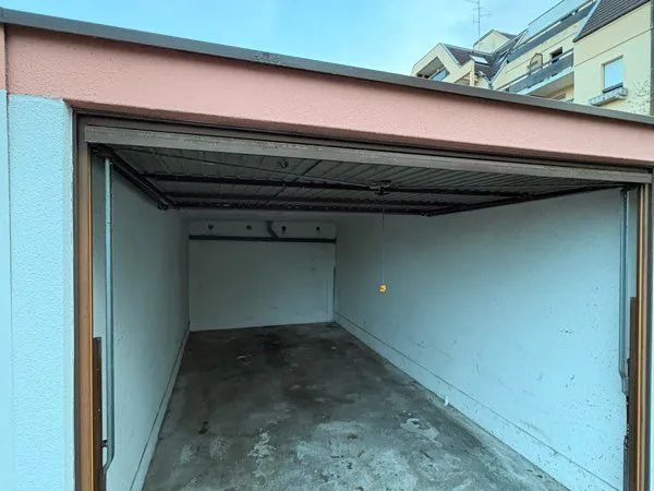 Garage box sécurisé facile d'accès