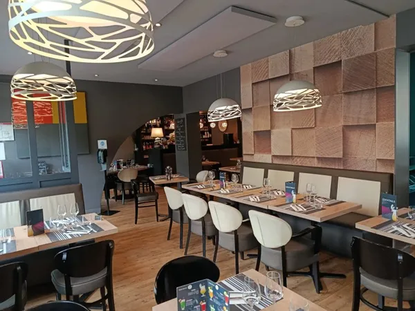 À VENDRE – Fonds de commerce Restaurant avec logement de fonction