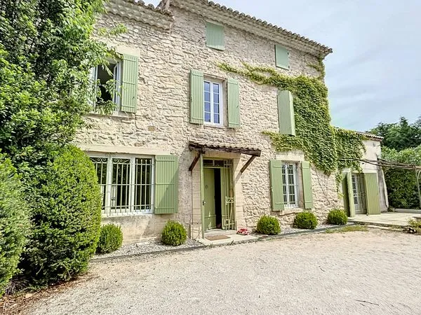 Maison 9 pièces 306 m²