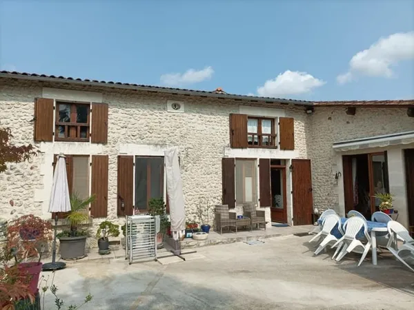 Maison ville, 4100 m² terrain