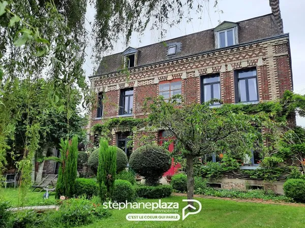 PRODUIT UNIQUE DANS LE SECTEUR DE GRAND STYLE OFFRE POSSIBILITÉS DE GITE OU MAISON D' ARTISTES.