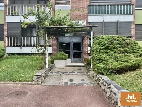 ? À vendre - Appartement 3 pièces avec balcon, cave et pa
