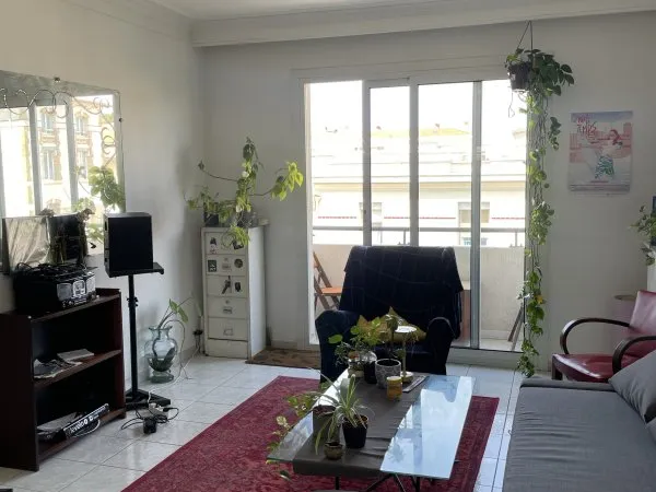 Sous-Loue chambre dans appartement