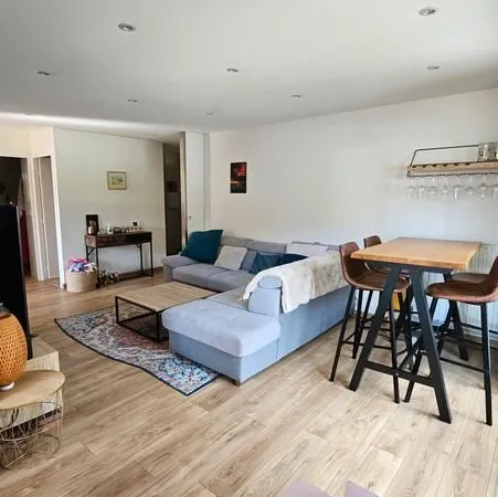 Appartement entièrement rénové