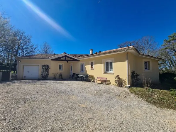 Propriété Éco-Responsable avec Piscine et Terrain dans le Lot - Proche de Gourdon