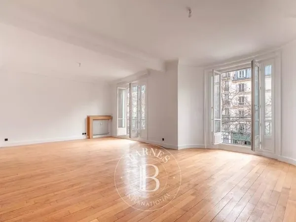 PARIS 7 - Gros Caillou - 3 chambres - Bon état