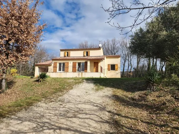 Propriété 4 pièces 115 m²