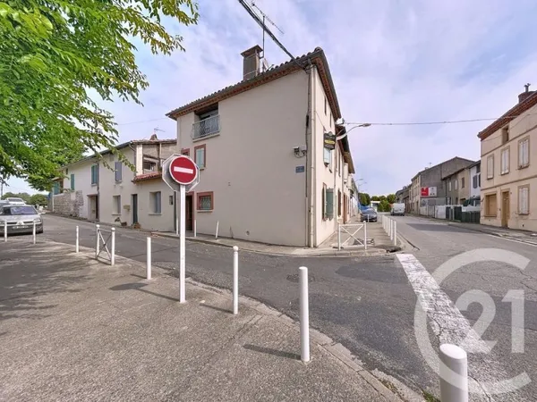 Maison 3 pièces 200 m²