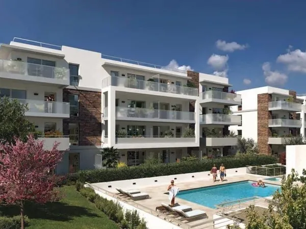 Achat : Appartement Saint-Laurent-du-Var (06700)