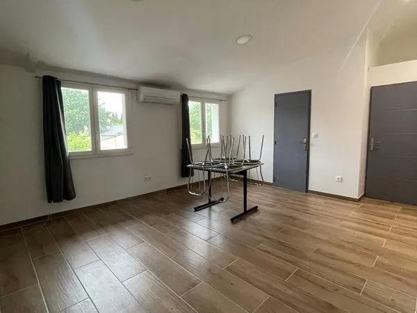 Appartement Location Lambesc 1p 40m² 550€