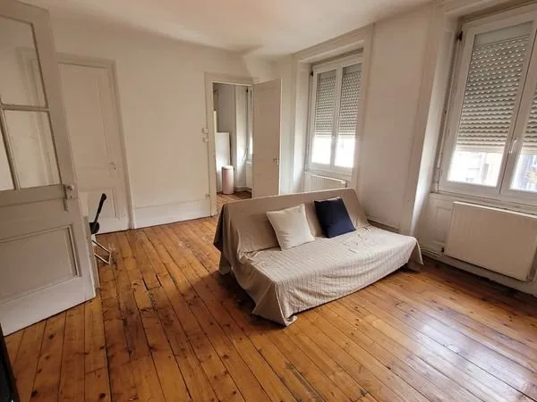 Grand T2 hyper centre avec mobilier à disposition
