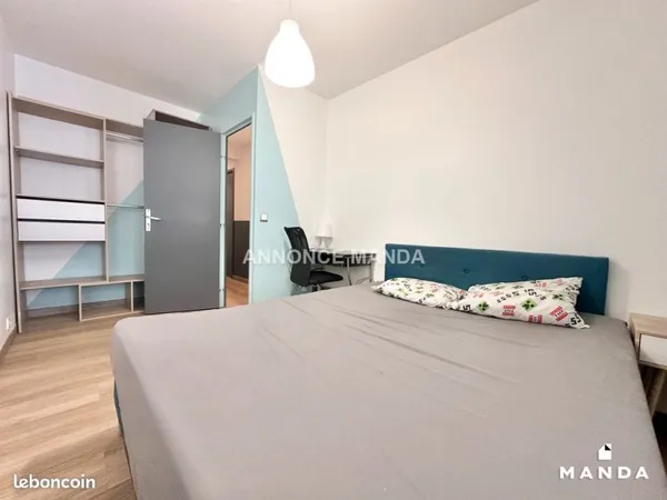 Chambre 4 pièces 10 m²