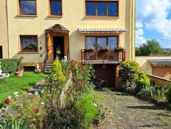 Propriété 7 pièces 177 m²