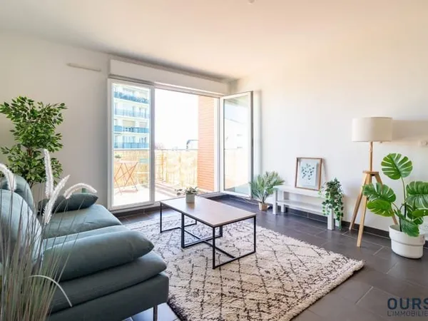 Un beau 3 pièces de 66 m² avec Terrasse et parking très proch