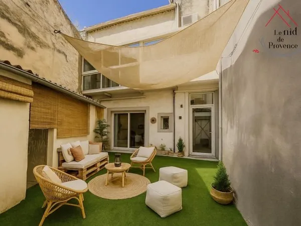 Maison 4 pièces 116 m², cour de 35 m² Le Thor