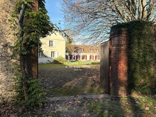VENTE VASTE PROPRIETE ANCIENNE REGION HOUDAN