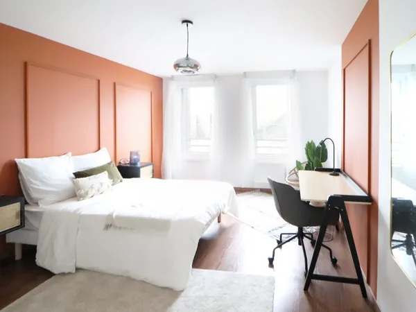 Chambre au style haussmannien de 18 m² à louer à L