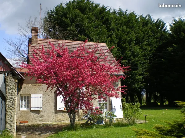 Maison de 70 m2 + Grange sur 1500 m2