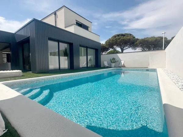 Villa 4 pièces 145 m²