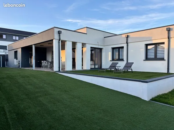 Maison moderne plain-pied