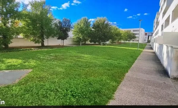 T2 en RDC avec grande terrasse