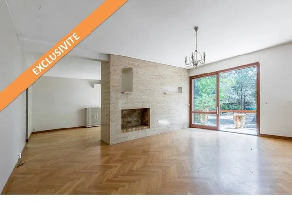 Bureau et espace de travail Vente Montpellier 8p  1144000€