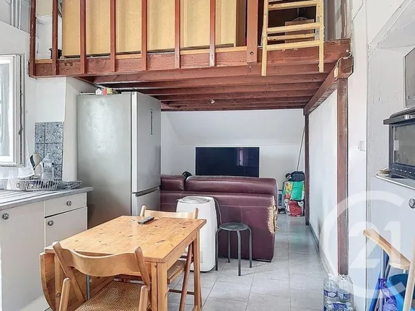 Studio 1 pièce 22 m²