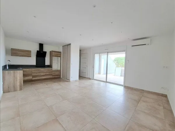 Appartement - RDC - 60 m2 - 3 pièces - Non meublé