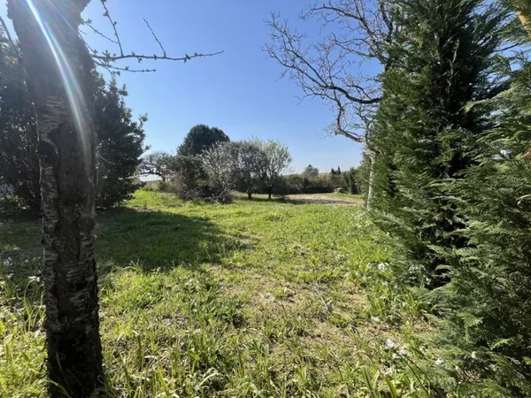 Terrain en individuel 409 m²
