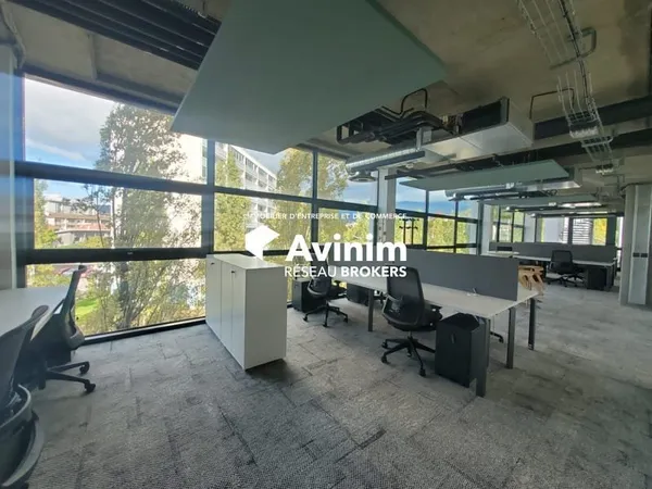 Bureaux 335 m²
