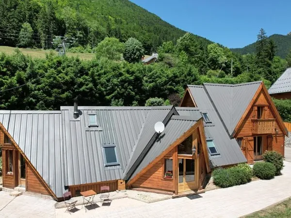 Magnifique chalet - dépendances - UNIQUE - prestations remar