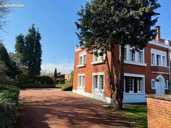 Maison 5 pièces 145 m²
