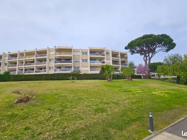 2 pièces rez de jardin - Basses Bréguières