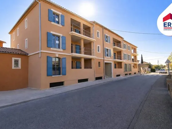 A VENDRE SARRIANS Appartements T3 de 64 m² 2ème étage