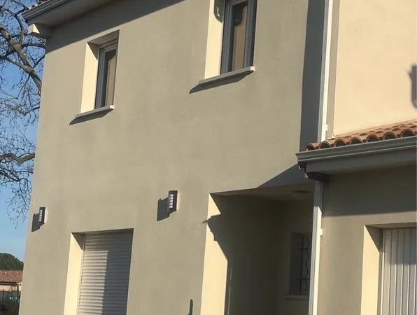 Villa neuve RT212, jamais habité avec jardin et garage