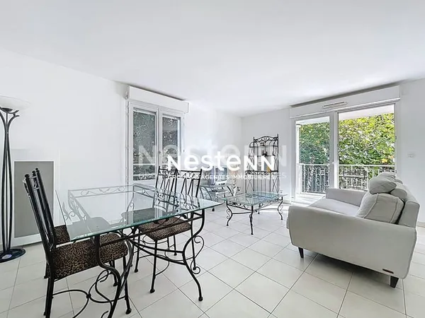 GOLFE JUAN - T3 59m² - parking - Cave