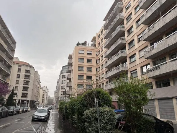 Stationnement Vente Lyon   132€